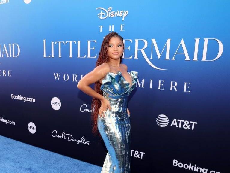 Halle Bailey - criticas la sirenita