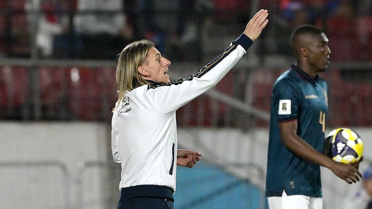 Beccacece reconoce gestión de Ecuador para ‘robarle’ un jugador a La Roja: “Tienen que responder de FIFA”