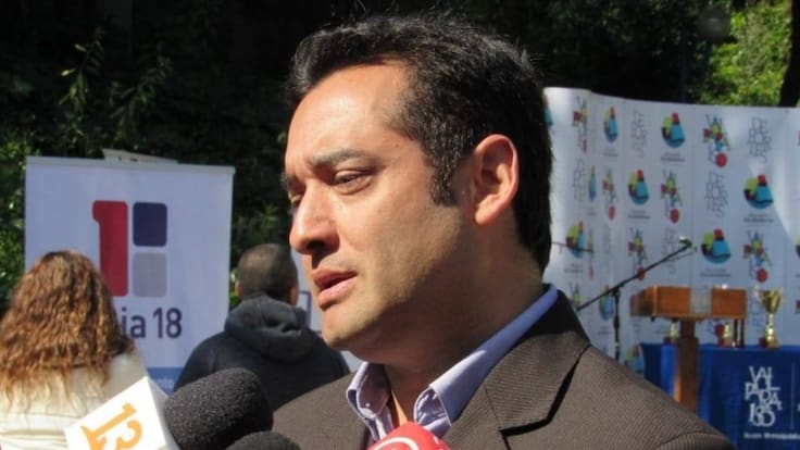 Querellado por falsificación y acusado de estafar a jugadores: los antecedentes contra Milovan Kegevic, nuevo presidente del tenis chileno