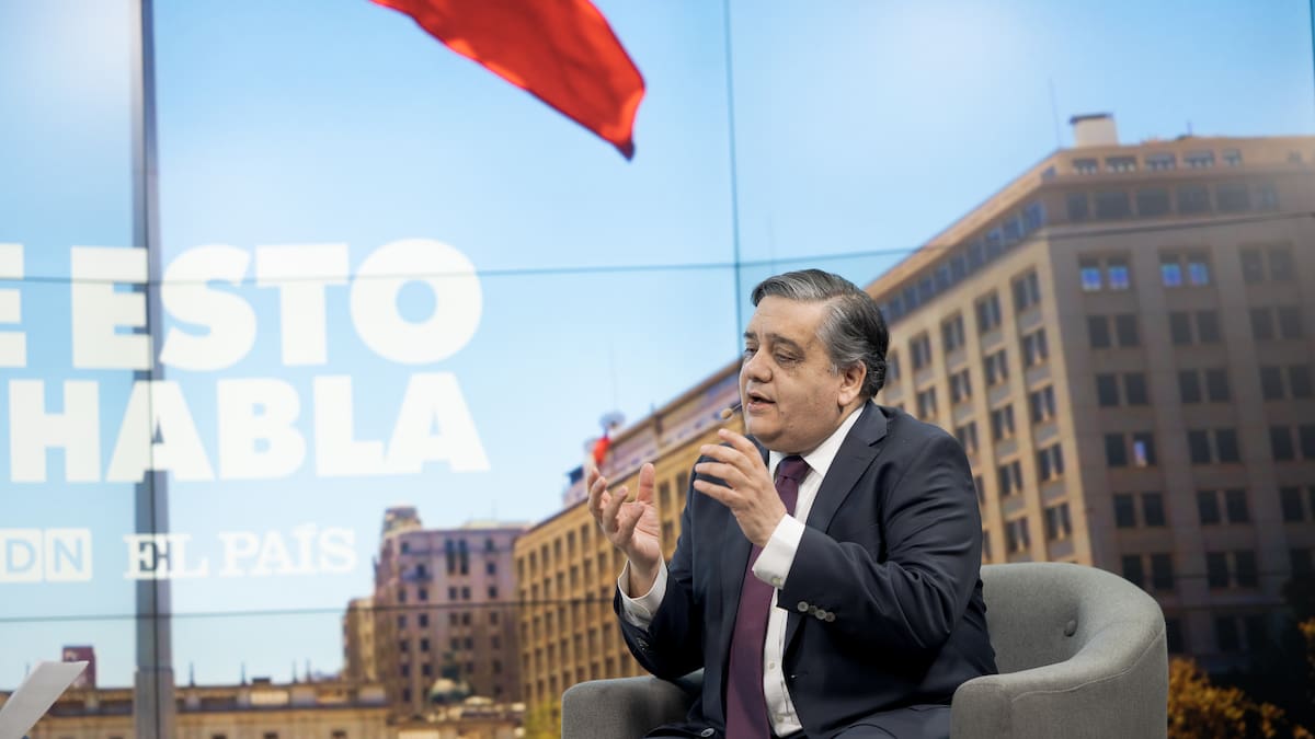 “En los desocupados se triplica la tasa de problemas de salud mental en Chile”, dice el economista David Bravo