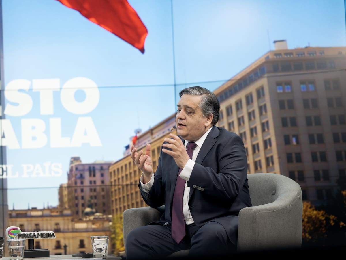 “En los desocupados se triplica la tasa de problemas de salud mental en Chile”, dice el economista David Bravo