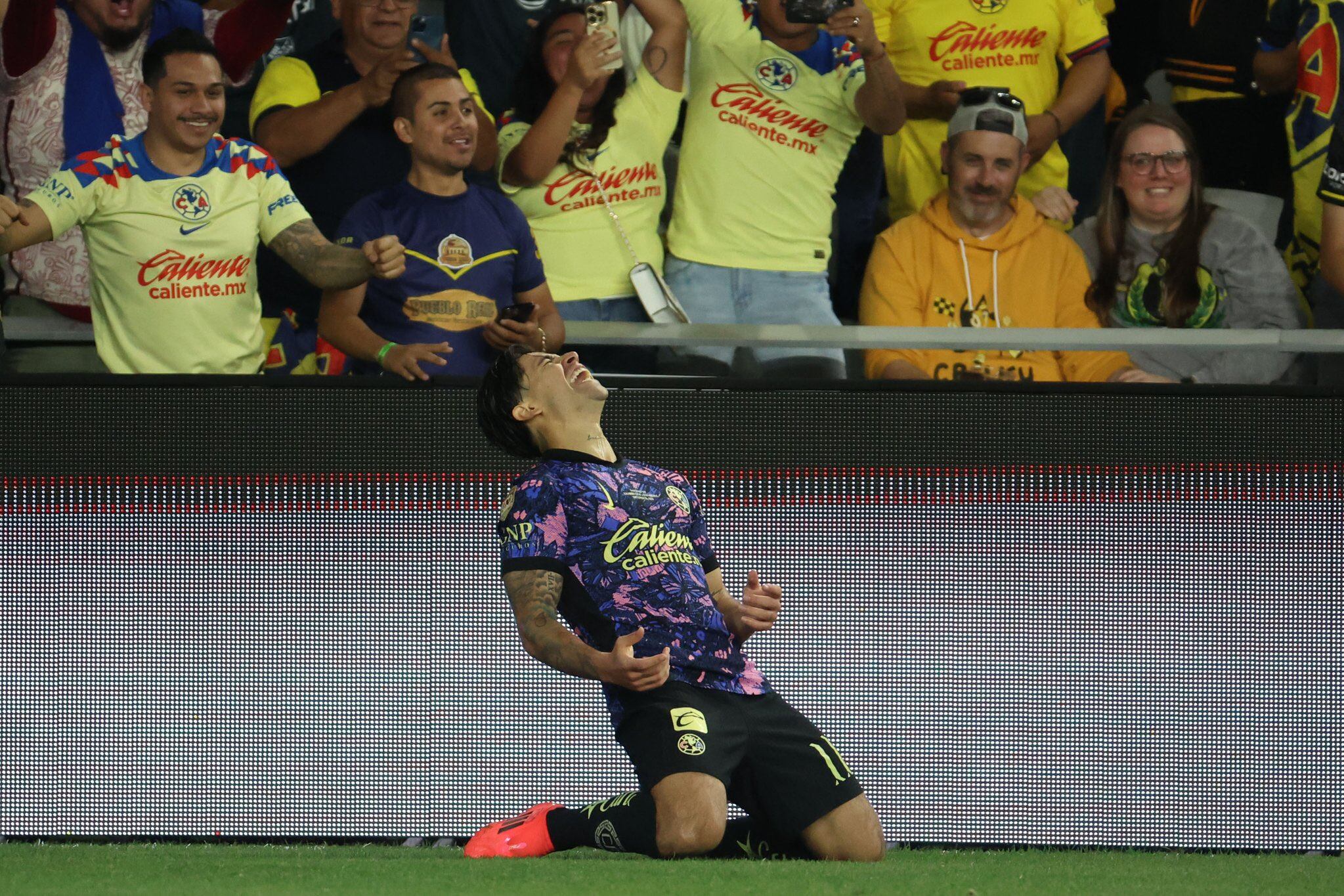 Víctor Dávila fue héroe título del América sobre el Columbus Crew por la Campeones Cup | X: tudimebeto
