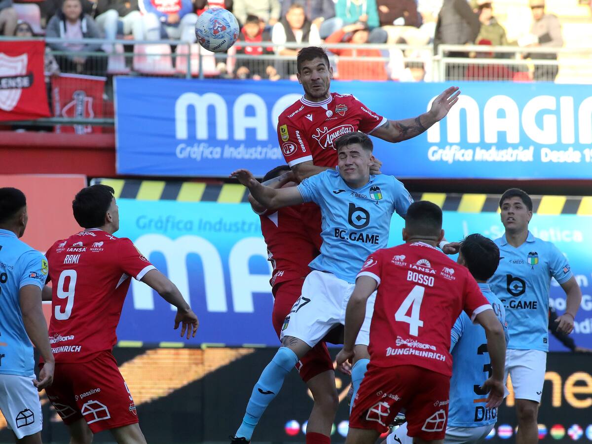 Bajo la lluvia: Ñublense aprovecha los errores del visitante para dar el primer golpe ante O’Higgins