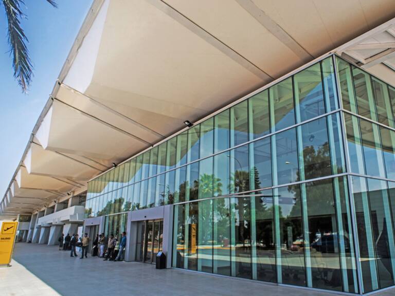 Aeropuerto Andrés Sabella Antofagasta
