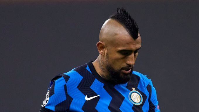 MILAN, ITALY - NOVEMBER 25: Arturo Vidal of FC Internazionale reacts during the UEFA Champions League Group B stage match between FC Internazionale and Real Madrid at Stadio Giuseppe Meazza on November 25, 2020 in Milan, Italy. (Photo by Emmanuele Ciancaglini/Quality Sport Images/Getty Images)