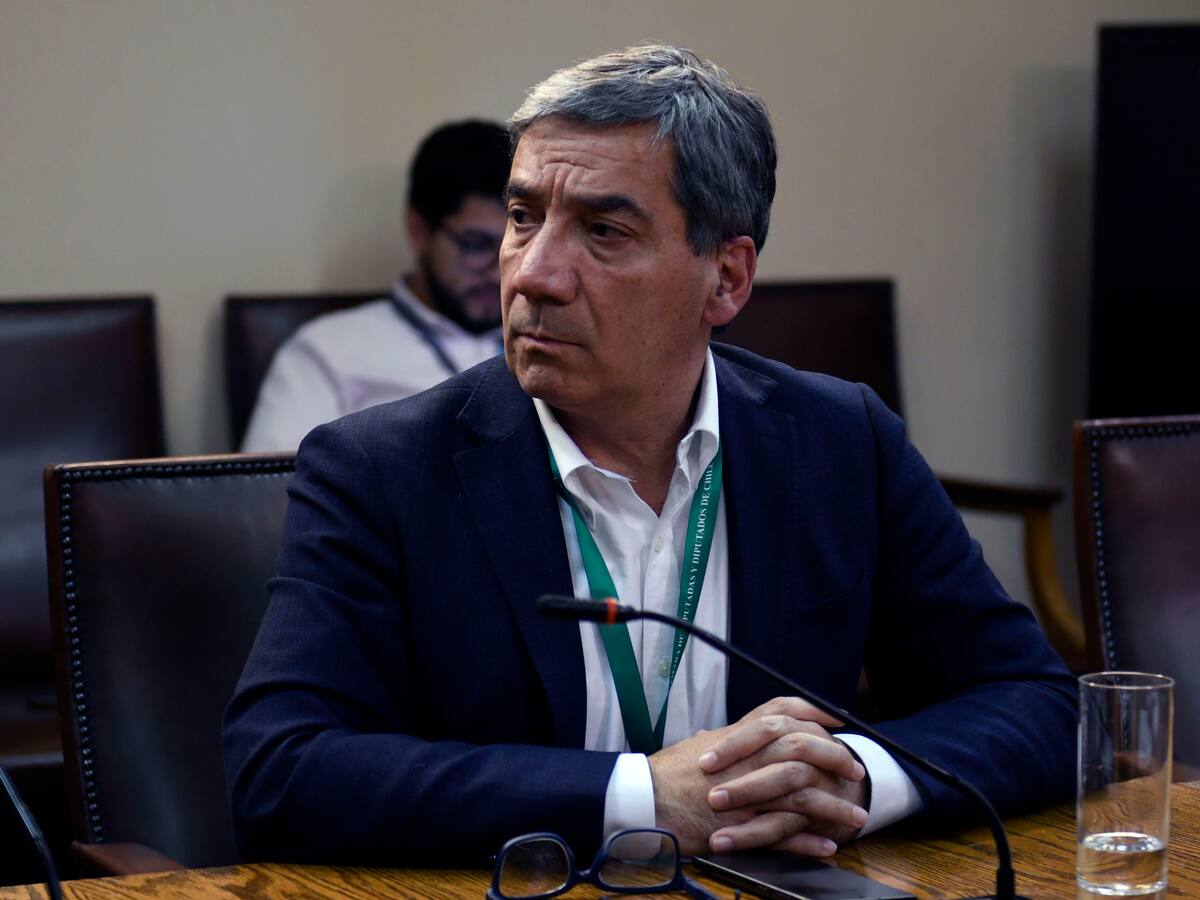 Comisión aprueba avanzar en AC contra Gonzalo Durán y pasa a votación al pleno de la Cámara de Diputados