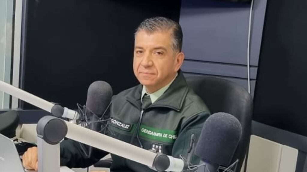 El coronel Luis González en ADN. / ADN.cl