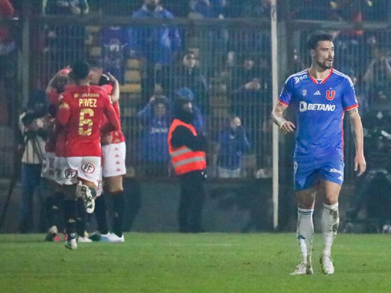 Unión Española aterrizó a la U con contundente goleada en el Santa Laura