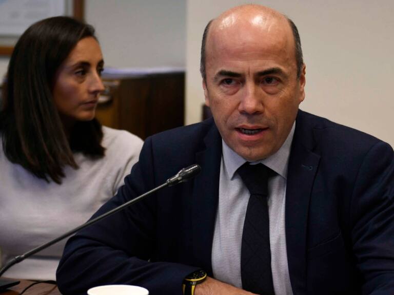 Contralor Bermúdez considera que irregularidades en Cesfam de Las Condes son más graves que las de Sierra Bella