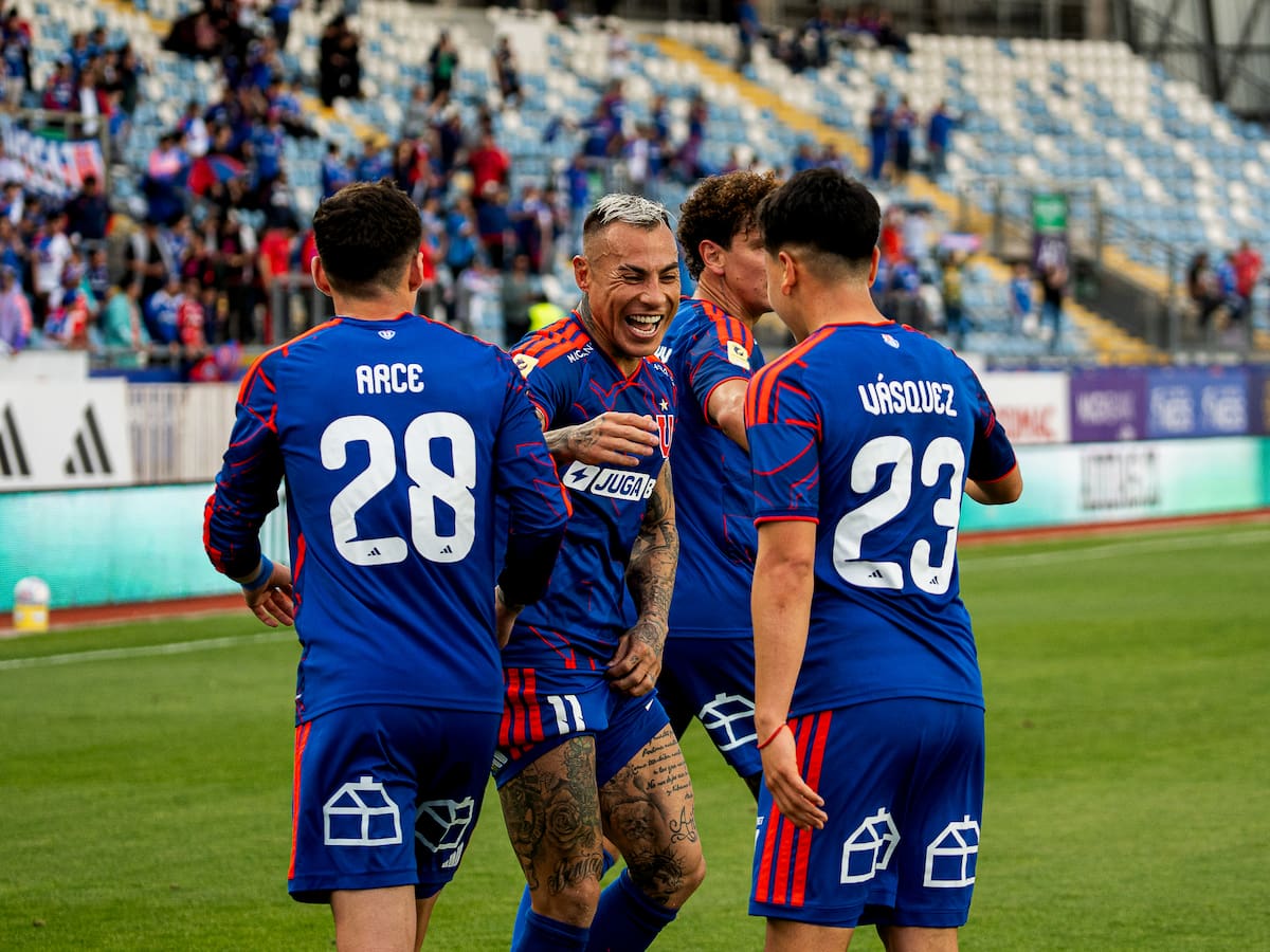 Con triplete de Vargas y “póker” de asistencias de Guerrero, la U hace la tarea y mantiene la ilusión en la Liga de Primera