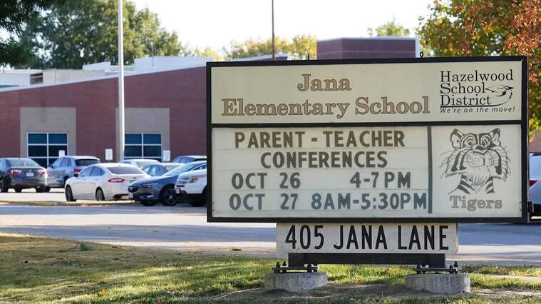 El llamado a asamblea de padres en la escuela básica Jana de Florissant
