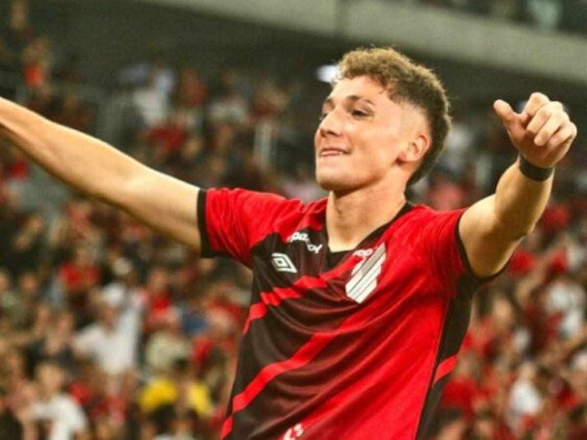 Luciano Arriagada alista su regreso al fútbol chileno y se acerca a Huachipato