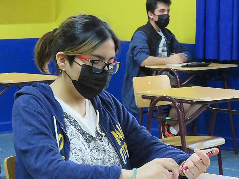 06 DICIEMBRE 2021 / OSORNOJornada de PTU en Liceo Eleuterio Ramirez, cientos de jovenes fueron a rendir su Prueba de Transición para la Admisión Universitaria, este lunes 6 de dicembre.
FOTO: ALEXIS CARVAJAL / AGENCIA UNO