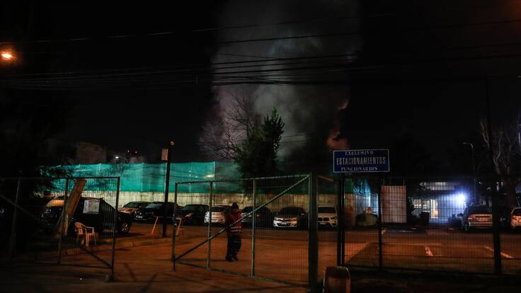Incendio en el Hospital Barros Luco en San Miguel