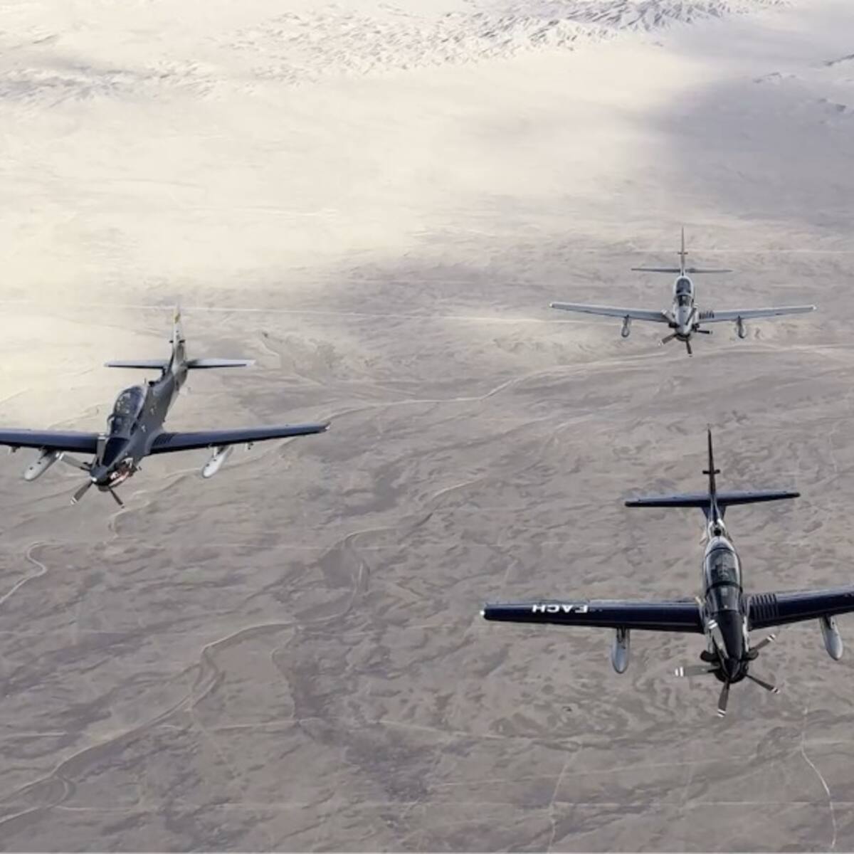 F-16 y Gripen vuelan por el desierto de Atacama: así fue el despliegue aéreo de Salitre 2026 por fuerzas aéreas de seis países