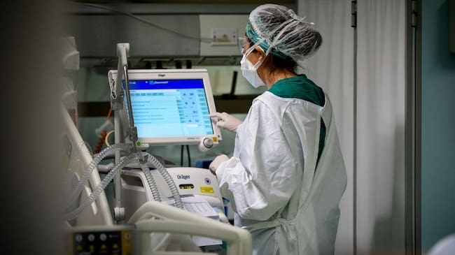 Minsal alerta por aumento de hospitalizaciones en adultos mayores: influenza A sigue siendo el virus predominante