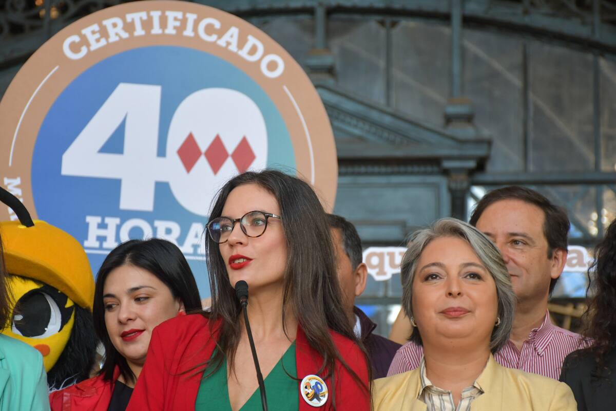 “¿Te imaginas trabajar 52 horas?”: Vallejo y Jara defienden la “Ley de 40 horas” y critican cambios impulsados por el Gobierno