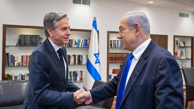 El primer ministro de Israel, Benjamin Netanyahu, recibe al canciller de Estados Unidos, Antony Blinken, en una cita oficial en la ciudad de Tel Aviv.