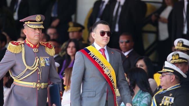 El presidente de Ecuador Daniel Noboa durante una ceremonia de la escuela de oficiales del Ejercito en la ciudad de Quito.