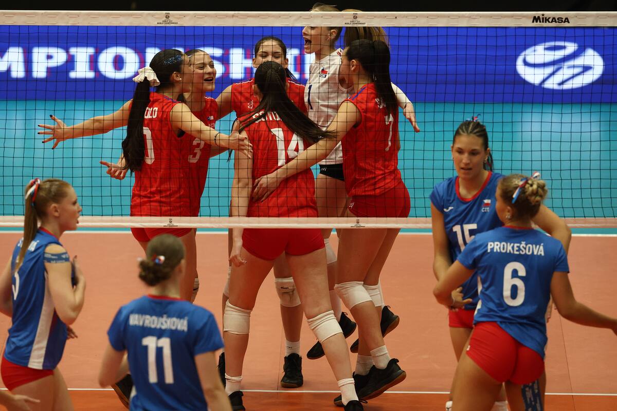 Chile sufre una dura caída en el debut por el Mundial Femenino Sub 17 de Voleibol