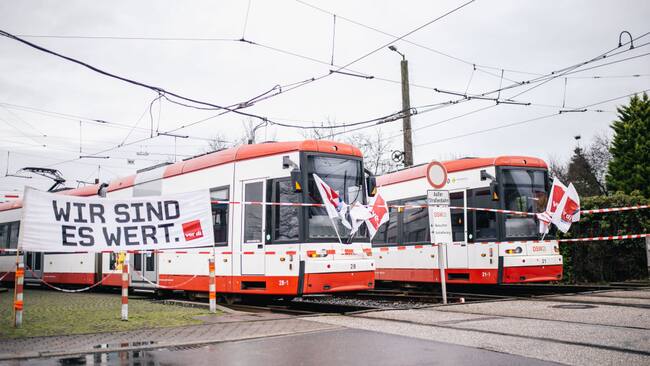 Los trabajadores de los ferrocarriles paralizaron en la ciudad de Dortmund, en medio de las huelgas por mejoras salariales en Alemania.