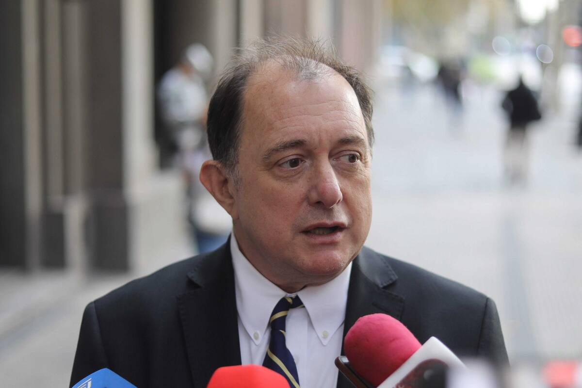 Ministro Poduje advierte que meta de 400 mil viviendas deberá “evaluarse”: “Dependerá de los recursos que tengamos”