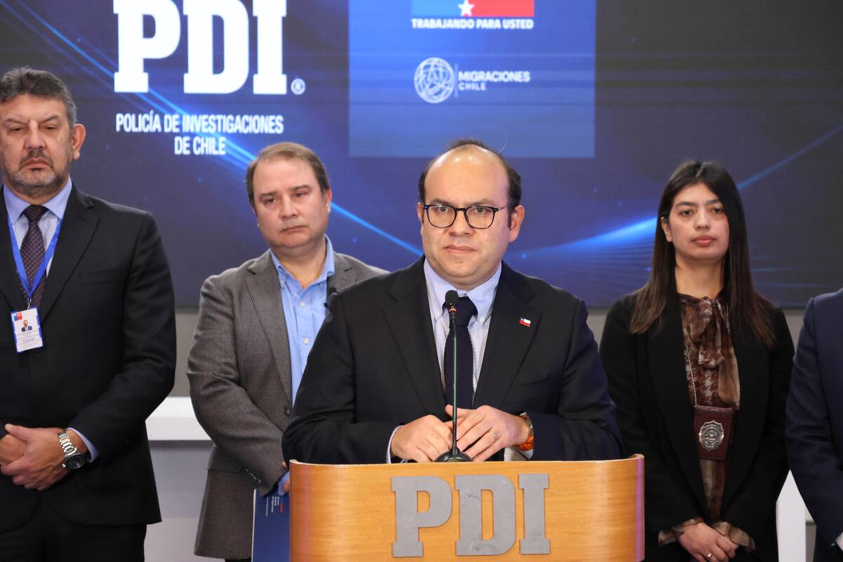 Gobierno realiza séptimo vuelo de expulsión y suma 1.174 extranjeros expulsados en 2026
