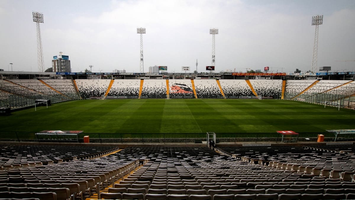 Photo: adnradio.cl Colo Colo vs O'Higgins: Monumental Pitch in Doubt Due to Rain as Plan B Readied