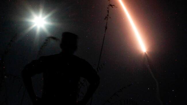 El Ejército de Estados Unidos realiza ensayos con un misil balístico