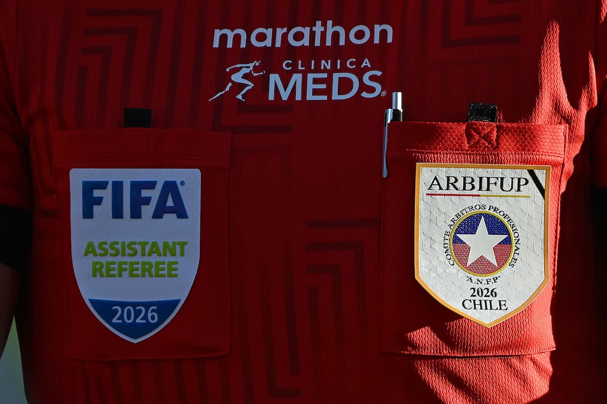 Confianza en el arbitraje chileno: cuatro jueces nacionales son convocados a un nuevo Mundial de la FIFA