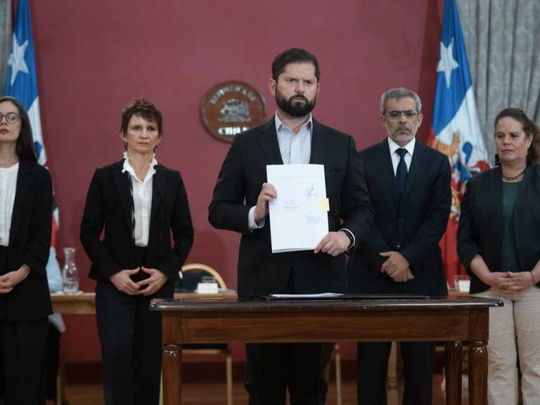 Presidente Boric promulga Ley Naín-Retamal